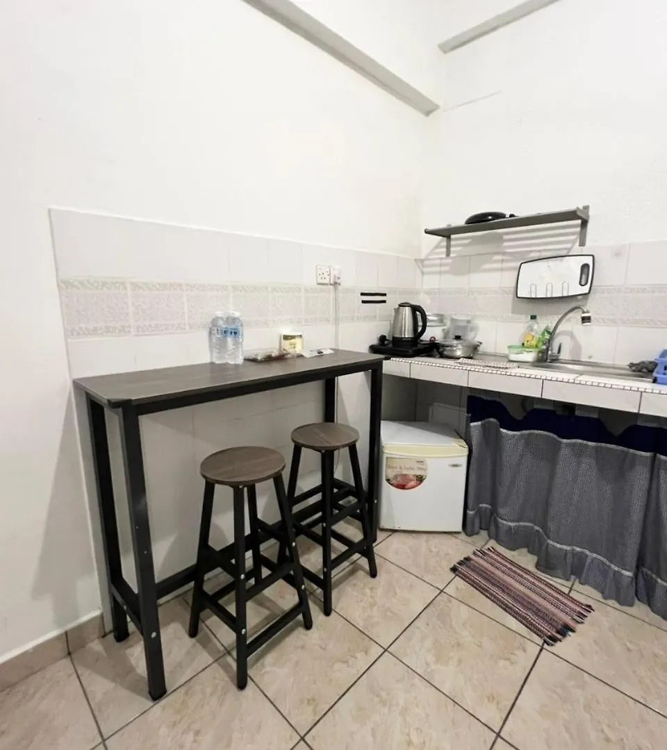 Kk City Api Api Block 3 Studio Homestay 2-3Pax Kota Kinabalu 0*,